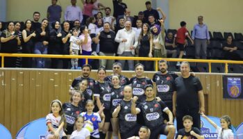 tepecik hastanesi voleybol takimi turkiye sampiyonasina katilacak DSLy3DY8