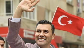 manisa buyuksehir belediye baskani ferdi zeyrek yogun bakimda XqUJtiHD