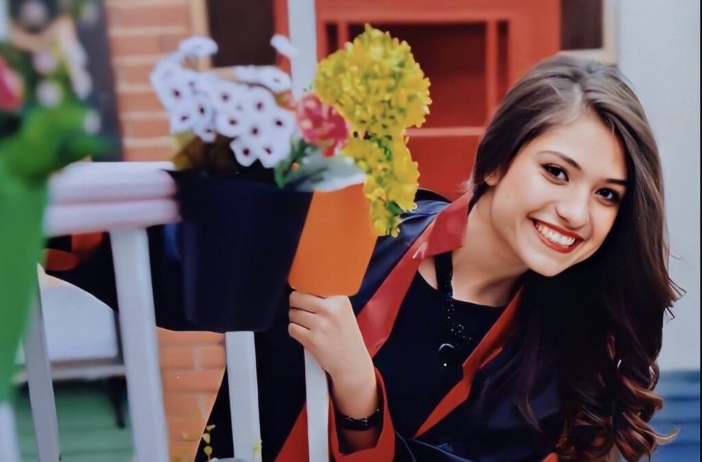 pkk tarafindan oldurulen ogretmen aybuke yalcin anildi IYsF3JvW