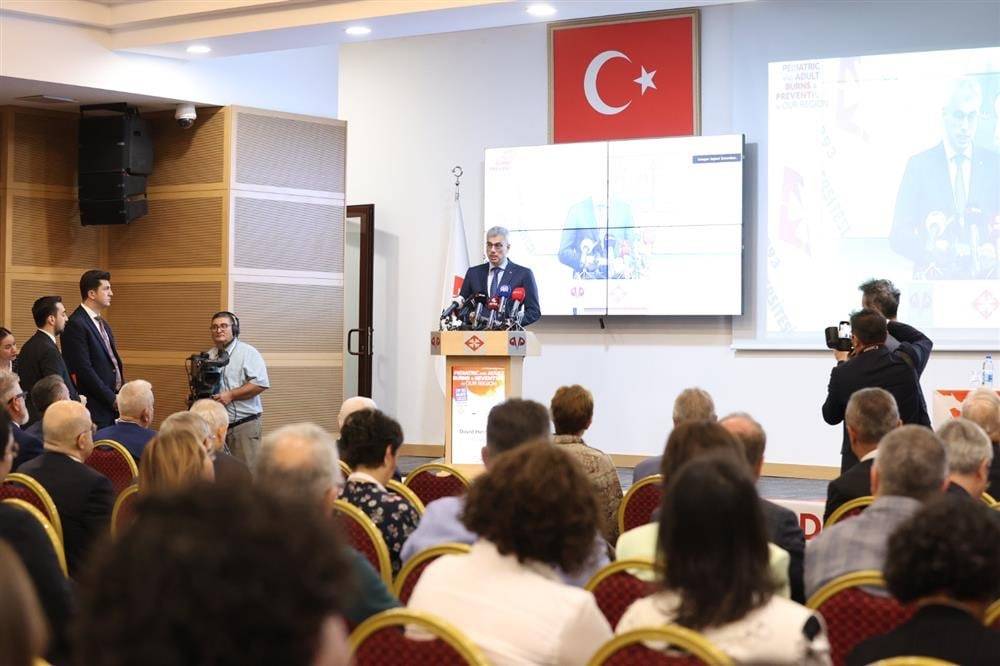 saglik bakani kemal memisoglundan yanik merkezi aciklamasi nfm45Eu6