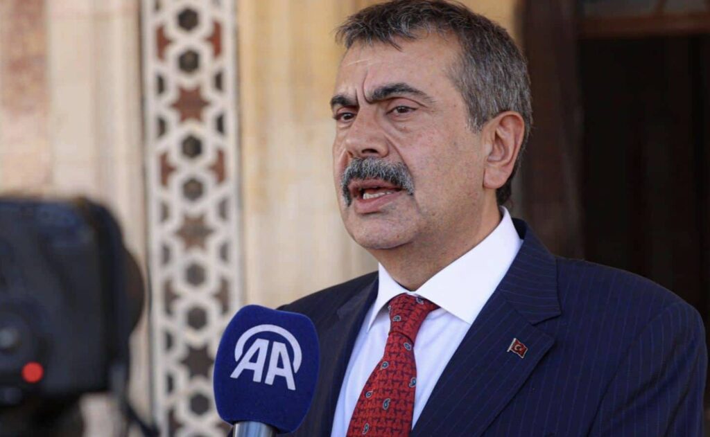 bakan yusuf tekin suriye ziyaretini degerlendirdi cU8LA5aj