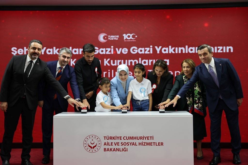 kamuda 51 bin 359 sehit yakini gazi ve gazi yakini istihdam edildi bvyQNc6n